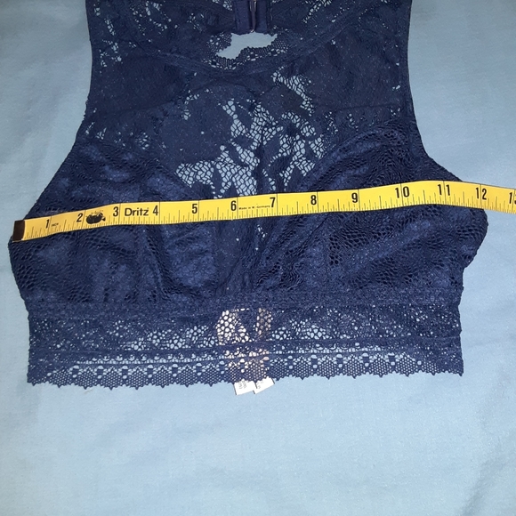 Victoria's Secret High Neck Bralette - Picture 4 of 7